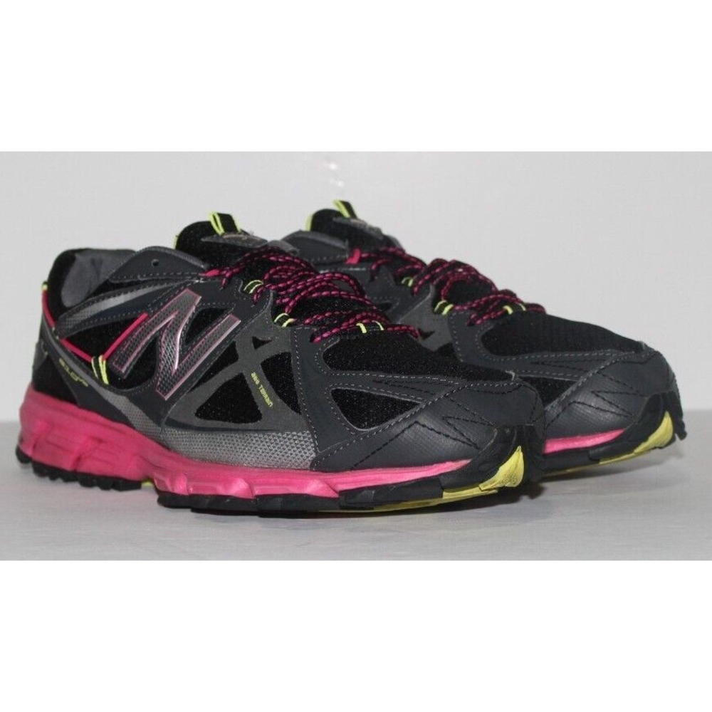New Balance all terrain 610 V3 womens Size 12 Grey Pink Black